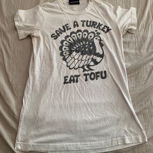 Vegan “Eat Tofu” graphic tee